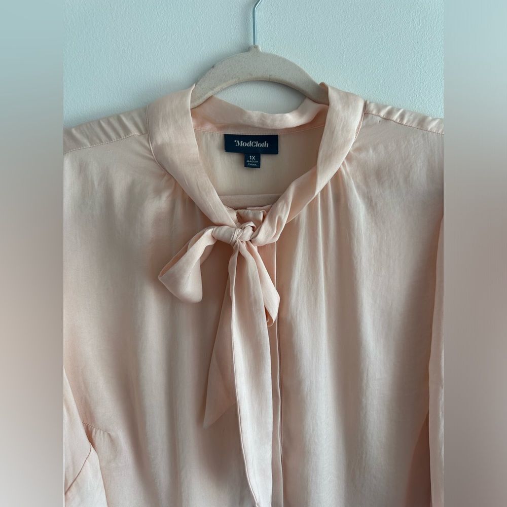 Modcloth Button Up With Bow Details 1x - image 3